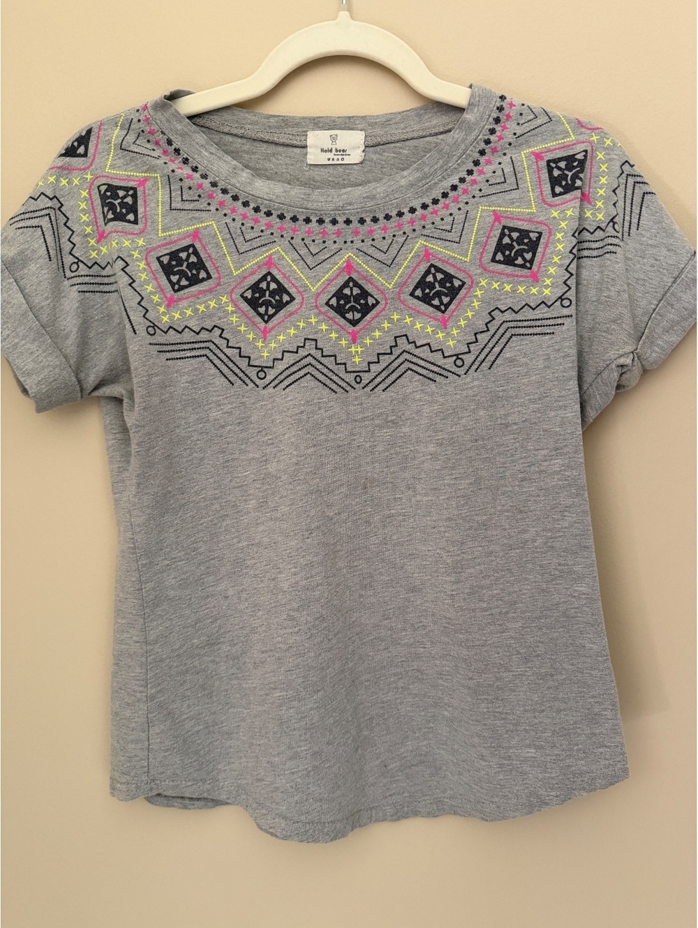 S Hold Bear gray patterned t-shirt